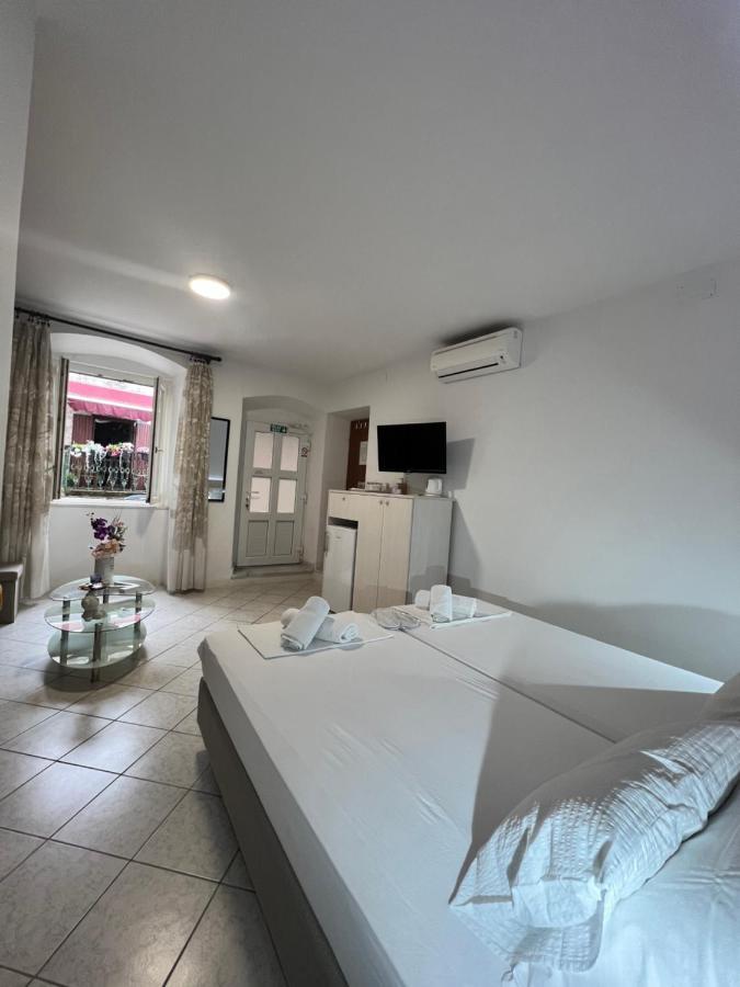 Residence Bella 스타리 그라드 외부 사진
